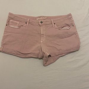 Universal Thread Shorts